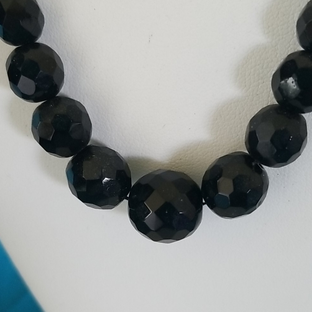 🖤VINTAGE AUSTRIAN NECKLACE AND EARRINGS - Picture 3 of 9